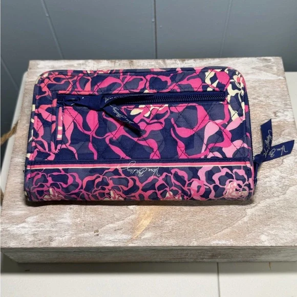 Vera Bradley Katalina Pink Turnlock Wallet - Picture 2 of 6